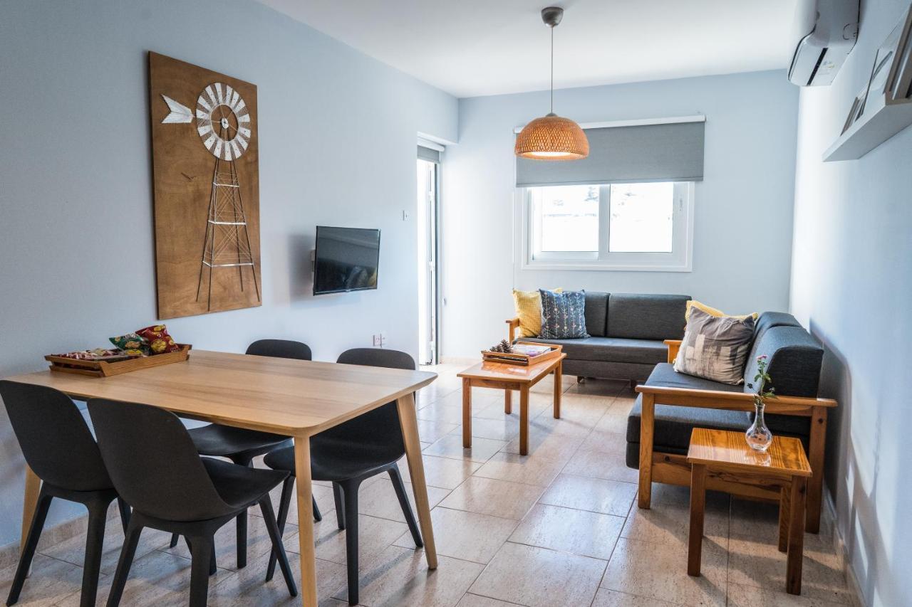 Anemomylos Guesthouse Paralimni Esterno foto
